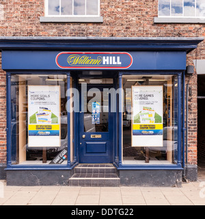 Die William Hill Buchmacher Wetten-Shop in Bedale, North Yorkshire, England, Großbritannien, Uk Stockfoto