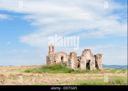 Verlassenen und verfallenen Bauernhaus in der Toskana Stockfoto