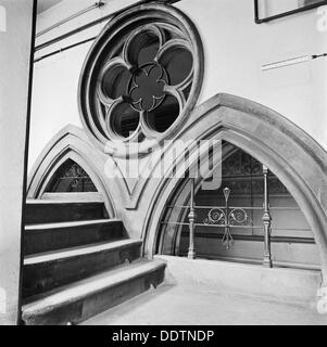 Fingerkraut Fenster und zwei Bögen, St Pancras Station, London, 1960-1972. Künstler: John Gay Stockfoto