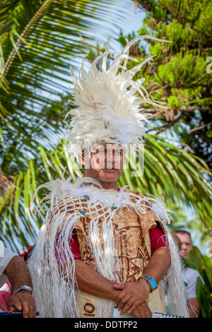 AITUTAKI - traditionellen polynesischen Kostüm während der Parade der Amtseinführung von Makirau Haurua in Cook Inseln Stockfoto