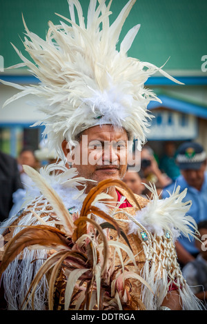 AITUTAKI - traditionellen polynesischen Kostüm während der Parade der Amtseinführung von Makirau Haurua in Cook Inseln Stockfoto