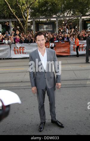 Toronto, Kanada. . 06. September 2013. Schauspieler Benedict Cumberbatch besucht die Premiere von "12 Jahre A Slave" während des Toronto International Film Festival aka TIFF bei Princess of Wales Theatre in Toronto, Kanada, am 6. September 2013. Foto: Hubert Boesl Credit: Dpa picture-Alliance/Alamy Live News Stockfoto