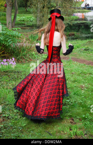 bunte junge Frau am 2012 Fantasy Fair Arcen Niederlande Stockfoto