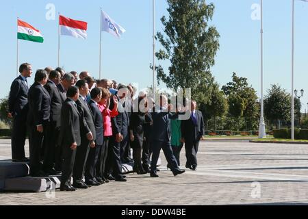 St. Petersburg, Russland. 6. September 2013. Präsident der Russischen Föderation Vladimir Putin, Zentrum, an der offiziellen Gruppe-Foto-Session auf Staats-und Regierungschefs der G20-Gipfel in St. Petersburg, Russland am 6. September 2013. : Obligatorisch Host Foto Auskunftei über CNP Credit: Dpa picture-Alliance/Alamy Live News Stockfoto