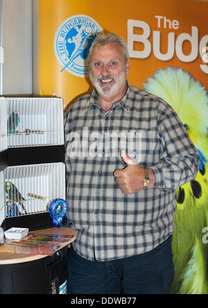 Manchester, Großbritannien, 7. September 2013. Geoffrey Lewis Capes, Geoff Capes bei der Manchester Pet Show, Manchester, Großbritannien. EventCity hielt die erste Haustier-Show von North West, Die erste zweitägige Eröffnungsveranstaltung umfasste Feather & Scales, Tierdisplays, Tieraufklärungen, Einzelhandelsgeschäfte und ein beeindruckendes Theater mit einem actiongeladenen Zeitplan mit Stars von TV's Animal Planet. Stockfoto