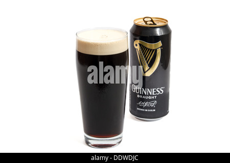 Tiefgang Pint Guinness und kann Stockfoto