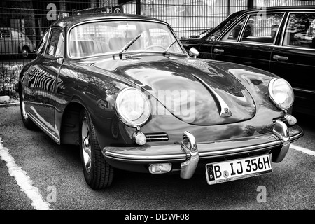 Sportwagen Porsche 356 Coupe (Schwarzweiß) Stockfoto