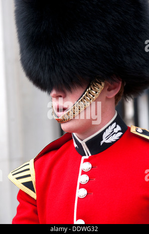 England, London, Buckingham Palace, Mitglied der schottischen Wachablösung am Buckingham Palace Stockfoto