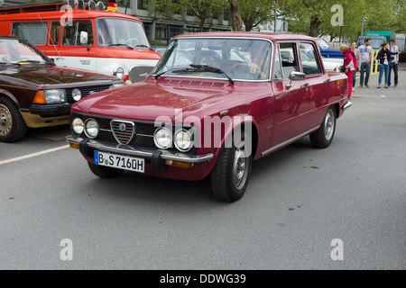 Italienische 4-türige Limousine Alfa Romeo Giulia Nuova Super Stockfoto