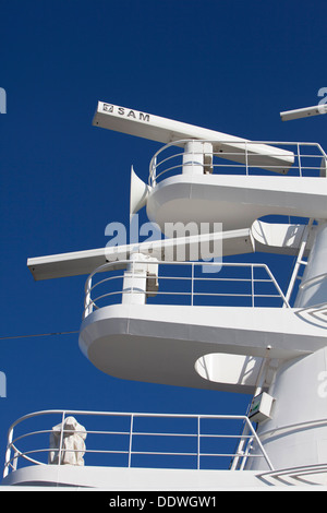 SAM integrierte Navigation Radarsystem auf Kreuzfahrtschiff Celebrity eclipse Stockfoto