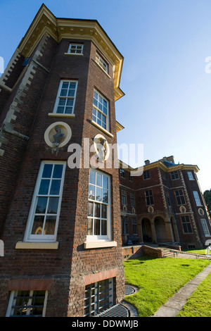 Seitenansicht der vorderen Fassade des Ham House. Surrey. VEREINIGTES KÖNIGREICH. Stockfoto