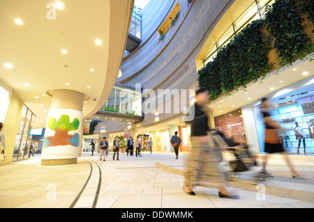 Namba Parks Shopping-Mall in der Unterhaltung Bezirk von Namba in Osaka, Japan. Stockfoto