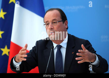 6. September 2013 - St. Petersburg, Russland - französische Präsident FRANCOIS HOLLANDE gibt eine Pressekonferenz am Abschlusstag der G20-Gipfel von St.Petersburg. (Kredit-Bild: © Andrey Pronin/ZUMA Wire/ZUMAPRESS.com) Stockfoto