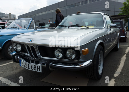 BERLIN - Mai 11: Auto BMW neue sechs-CS, 26. Oldtimer-Tage Berlin-Brandenburg, 11. Mai 2013 Berlin, Deutschland Stockfoto