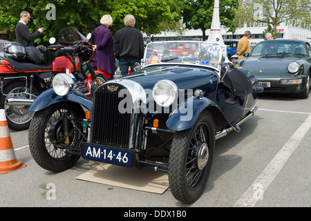 BERLIN - Mai 11: Auto Morgan, F-Serie Dreirädern, 26. Oldtimer-Tage Berlin-Brandenburg, 11. Mai 2013 Berlin, Deutschland Stockfoto