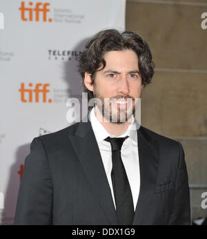 Toronto, Ontario, Kanada. 7. September 2013. Regisseur JASON REITMAN besucht die "Labor Day" Premiere während der 2013 Toronto International Film Festival im Ryerson Theatre am 7. September 2013 in Toronto, Kanada. Bildnachweis: Igor Vidyashev/ZUMAPRESS.com/Alamy Live-Nachrichten Stockfoto