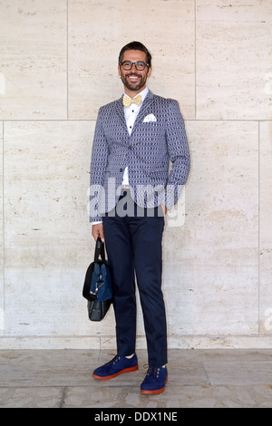 Porträt von Sommelier AJ Ojeda Ojeda-Pons der Lämmer Club auf der Fashion Week im Lincoln Center in New York City Stockfoto