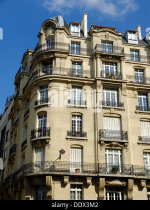 Haussmann-Gebäude, Boulevard Raspail, Paris, Frankreich Stockfoto