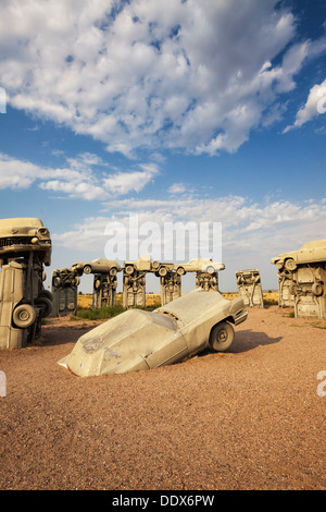 Autos, Stonehenge in England zu replizieren angeordnet heißt Carhenge, Allianz, Nebraska Stockfoto