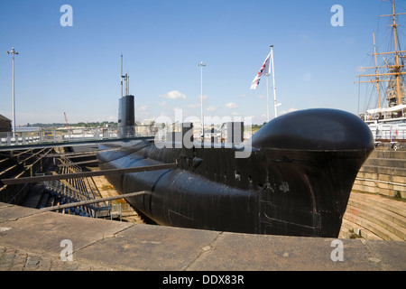 Historischen Dockyard Chatham Kent HMS Ocelot (S17) festgelegten eine Oberon-Klasse Diesel-elektrische u-Boot HM Dockyard Chatham 1960 Stockfoto