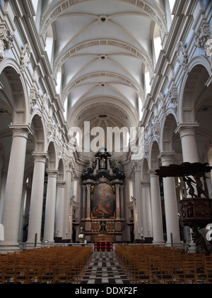 Brügge-St. Walburga Kirchenraum Stockfoto