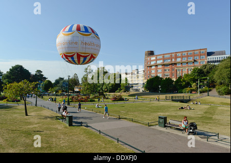 Ein Schuss von Bournemouth Ballon in den unteren Central Gardens von der Küstenstadt in Dorset, England. Stockfoto