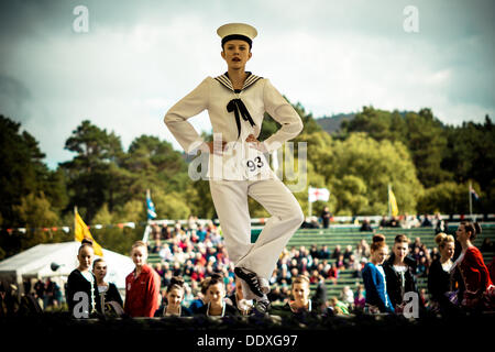 Braemar, Schottland, Vereinigtes Königreich. 7. September 2013: Tanzwettbewerb Seeleute während der jährlichen Braemer Highland Games in The Princess Royal und Duke of Fife Memorial Park Stockfoto