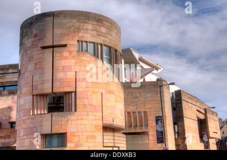 National Museum of Scotland außen, mit Dachterrasse, Kammern St Edinburgh City, Scotland UK EH1 1JF Stockfoto