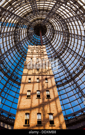 Coop Shot Tower in Melbourne Central Shopping Centre, Melbourne, Victoria, Australien Stockfoto