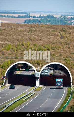 Weston Hügel-Tunnel Twin Straßentunnel Stockfoto