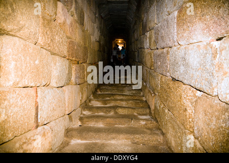 Eine Zisterne der arabischen Festung (Alcazaba) von Merida, Spanien, 2007. Künstler: Samuel Magál Stockfoto