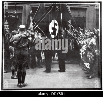 Trauerzug für Horst Wessel in Juedenstasse, Berlin, 1930 (1938). Künstler: unbekannt Stockfoto