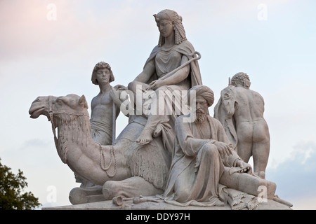 Allegorische Skulpturen, das Albert Memorial, London, England Stockfoto