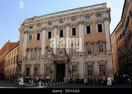 Italien, Rom, Piazza del Gesù, Palazzo Cenci Bolognetti Stockfoto