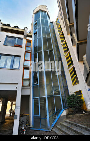 Glasfassade einer Treppe, Amalienpassage, München, Bayern, PublicGround Stockfoto