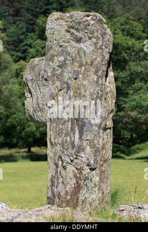 Drei bewaffnete Kreuz in Glendalough (Grafschaft Wicklow), Irland Stockfoto