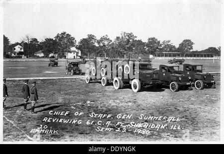 US Armee-Stabschef General Summerall Überprüfung Truppen, Fort Sheridan, Illinois, USA, 1930. Künstler: Ekmark Foto Stockfoto