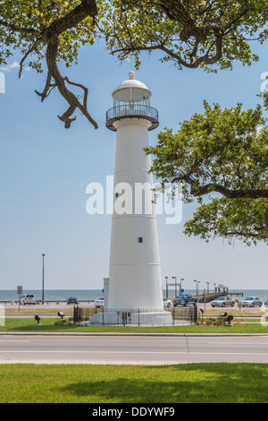 Biloxi Leuchtturm auf der Autobahn 90 am Golf von Mexiko in Biloxi, Mississippi Stockfoto