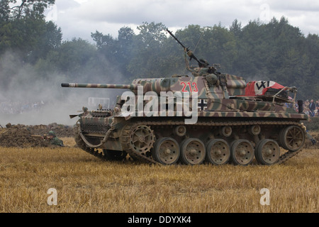 Deutsche selbst Militärfahrzeug Sturmgeschutz StuG III Tank 01 bei einem Weltkrieg 11 Reenactment Stockfoto