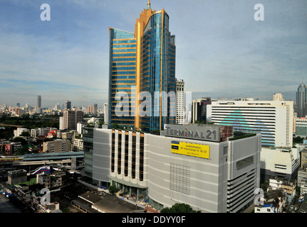 Terminal 2 ist eine neue shopping-Komplex an der Sukhumvit Road, in der Nähe der Kreuzung Asoke, Bangkok, Thailand. Stockfoto