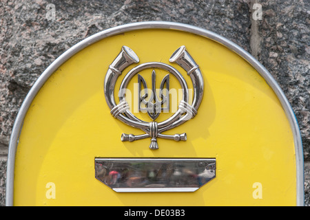 Briefkasten an der Straße in Kiew Stockfoto