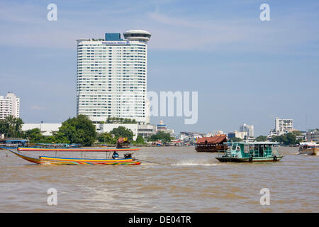 Millennium Hilton Hotelturm an der Mae Nam, Bangkok, Thailand, Asien Stockfoto