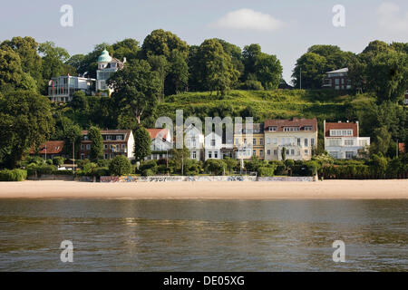 Strand am Fluss Elbe, Övelgönne, Hamburg Stockfoto