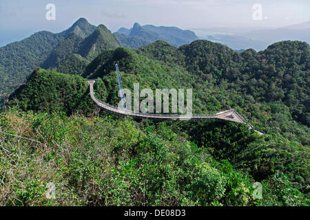 Langkawi Sky Bridge, Hängebrücke auf Mount Mat Cincang Stockfoto