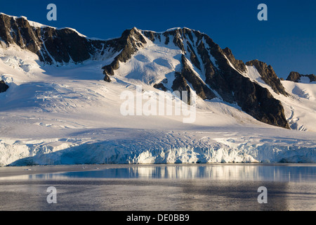 Neumayer Kanal in der Nähe von Port Lockroy, antarktische Halbinsel, Antarktis Stockfoto