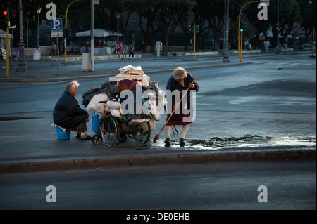 Obdachlose auf den Straßen von Rom Stockfoto