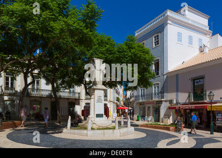 Kriegerdenkmal in das Stadtzentrum von Lagos, Algarve, Portugal, Europa Stockfoto