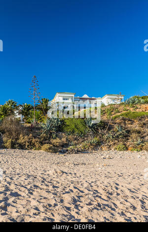 Hotel Komplex, Strand, Praia do Porto de Mós, Algarve, Portugal, Europa Stockfoto