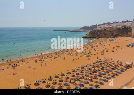 Strand, Praia do Penedo, Albufeira, Algarve, Portugal, Europa Stockfoto
