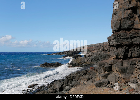 Lava Felsen entlang der Pi'ilani Autobahn, Maui, Hawaii, USA Stockfoto